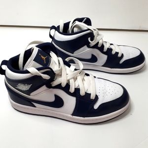 Nike Air Jordan 1 Mid